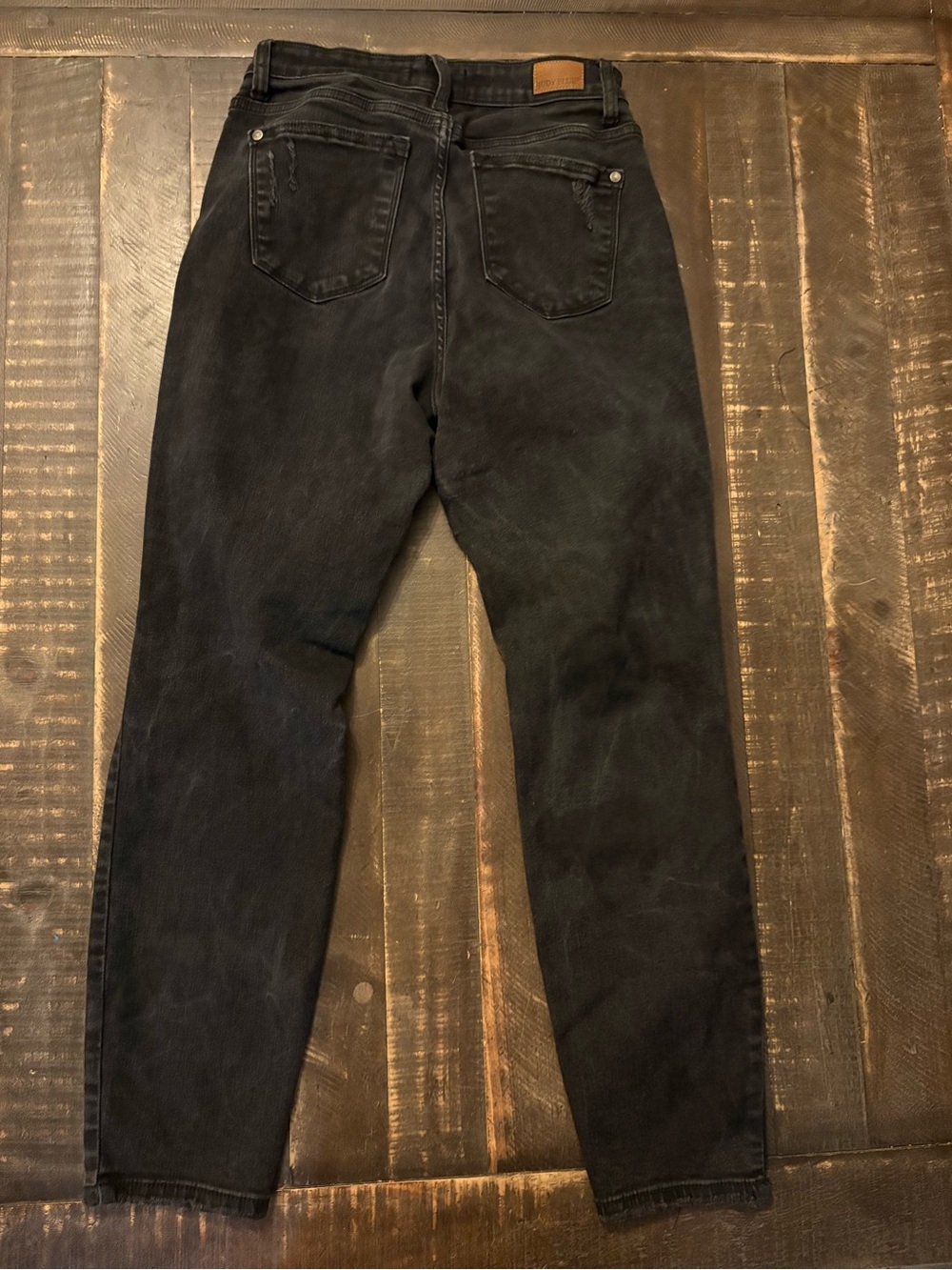 Judy Blue Black Distressed Raw Hem Straight Leg Jeans Stretchy Lightweight 5/27 - Picture 7 of 9
